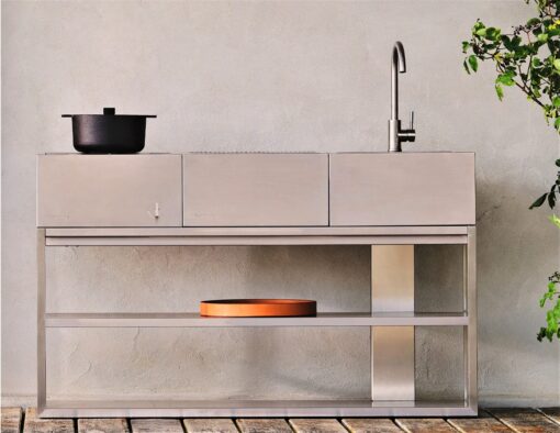 luxury-modular-outdoor-custom-grill-kitchen-black-stainless-steel-open-kitchen-concept-modern-architecture-design-3-scaled-510x394